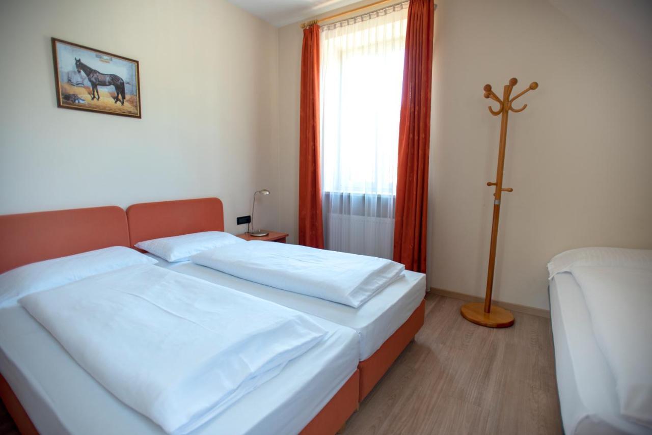 Hotel Cavallino S'roessl 3*