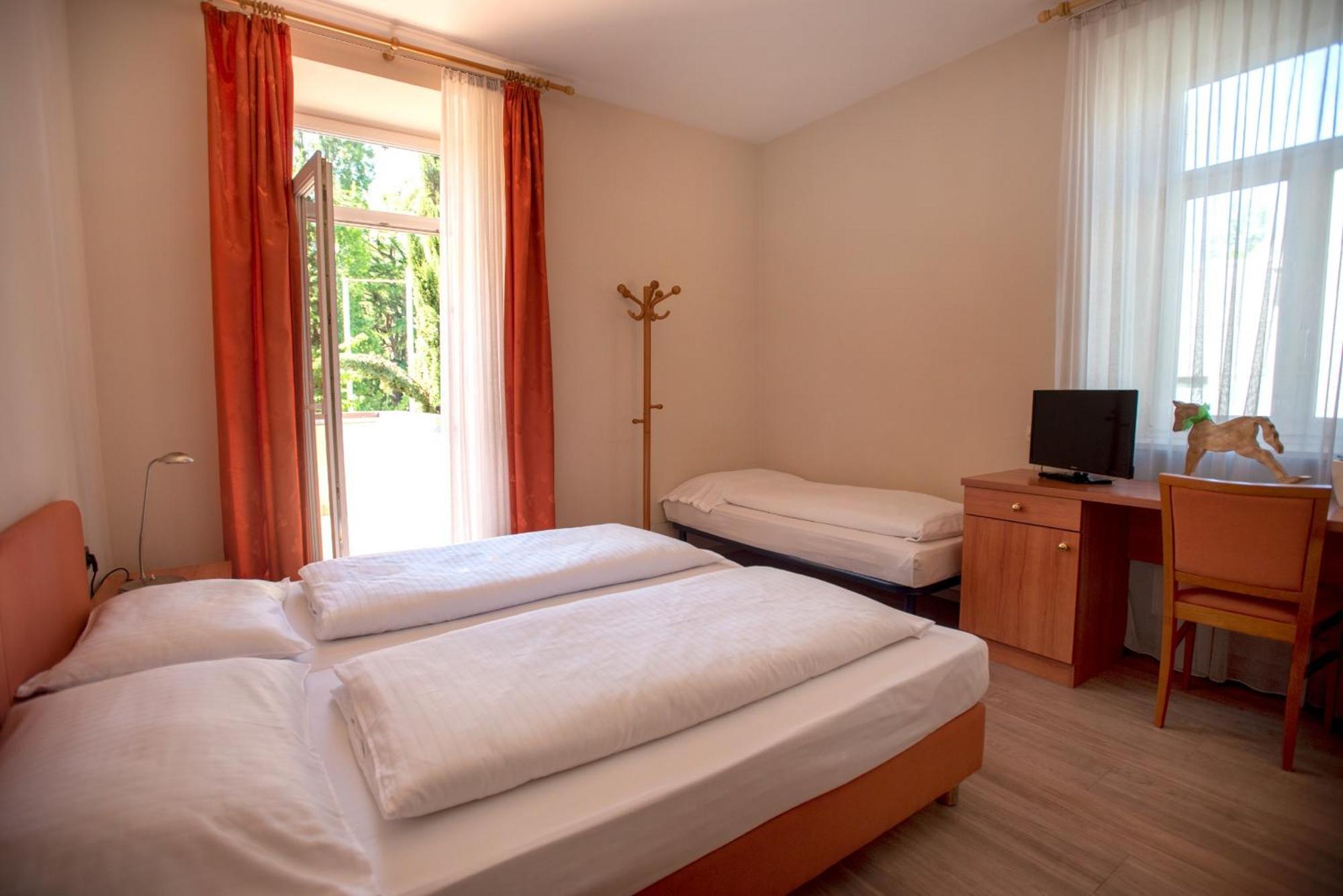 Cavallino S'roessl Hotel Merano