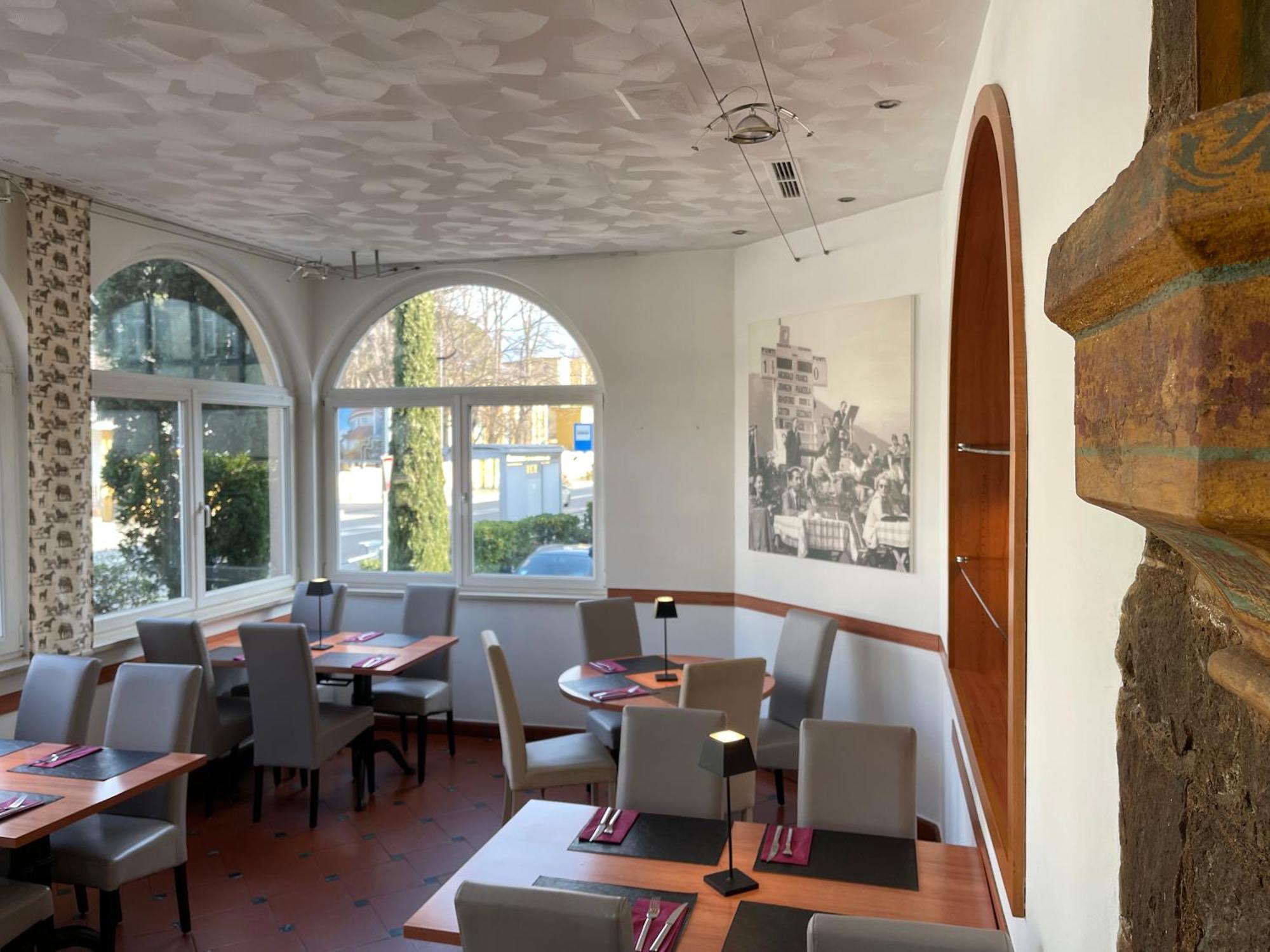 Hotel Cavallino S'roessl 3*