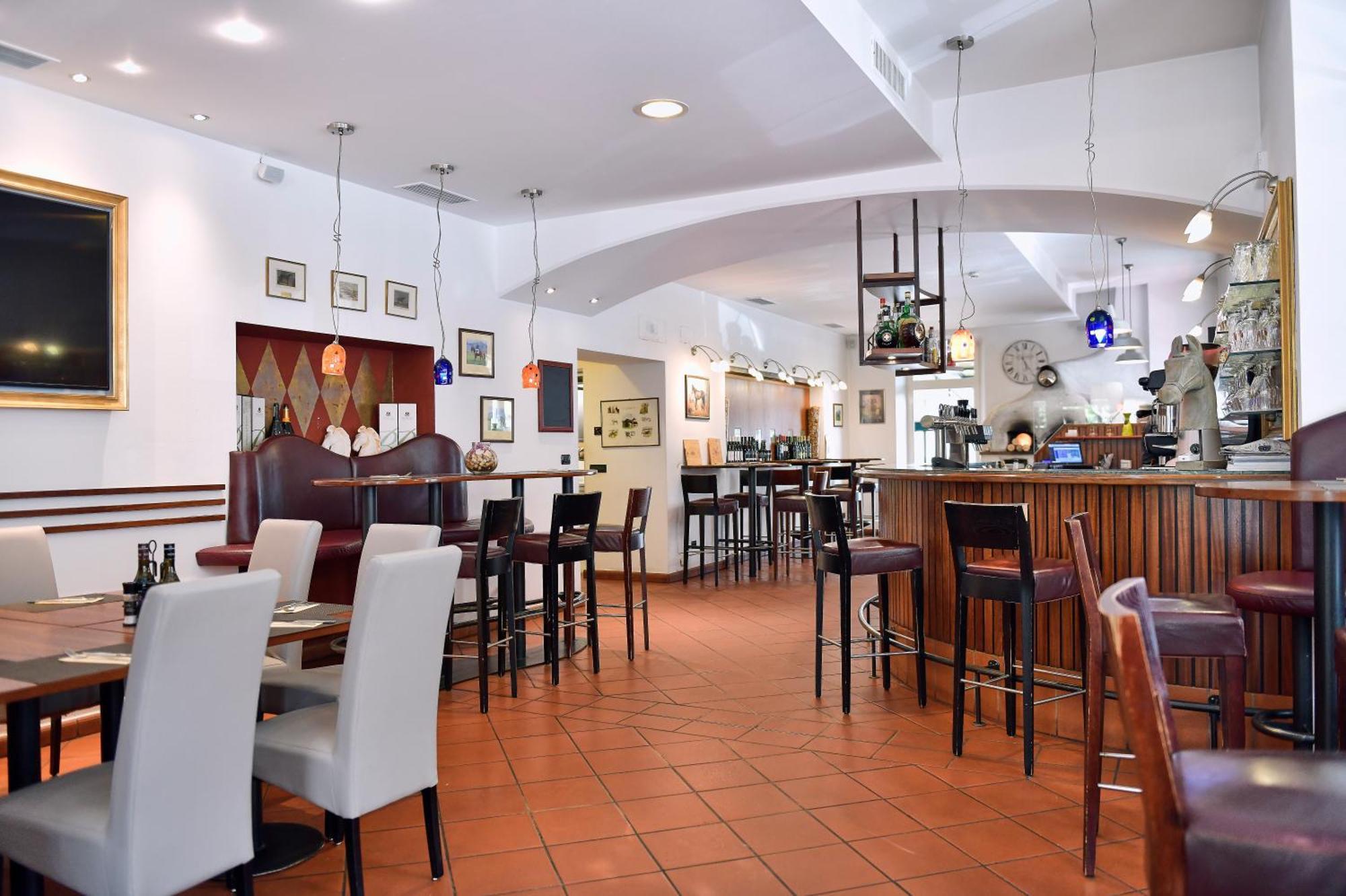 Hotel Cavallino S'roessl Meran